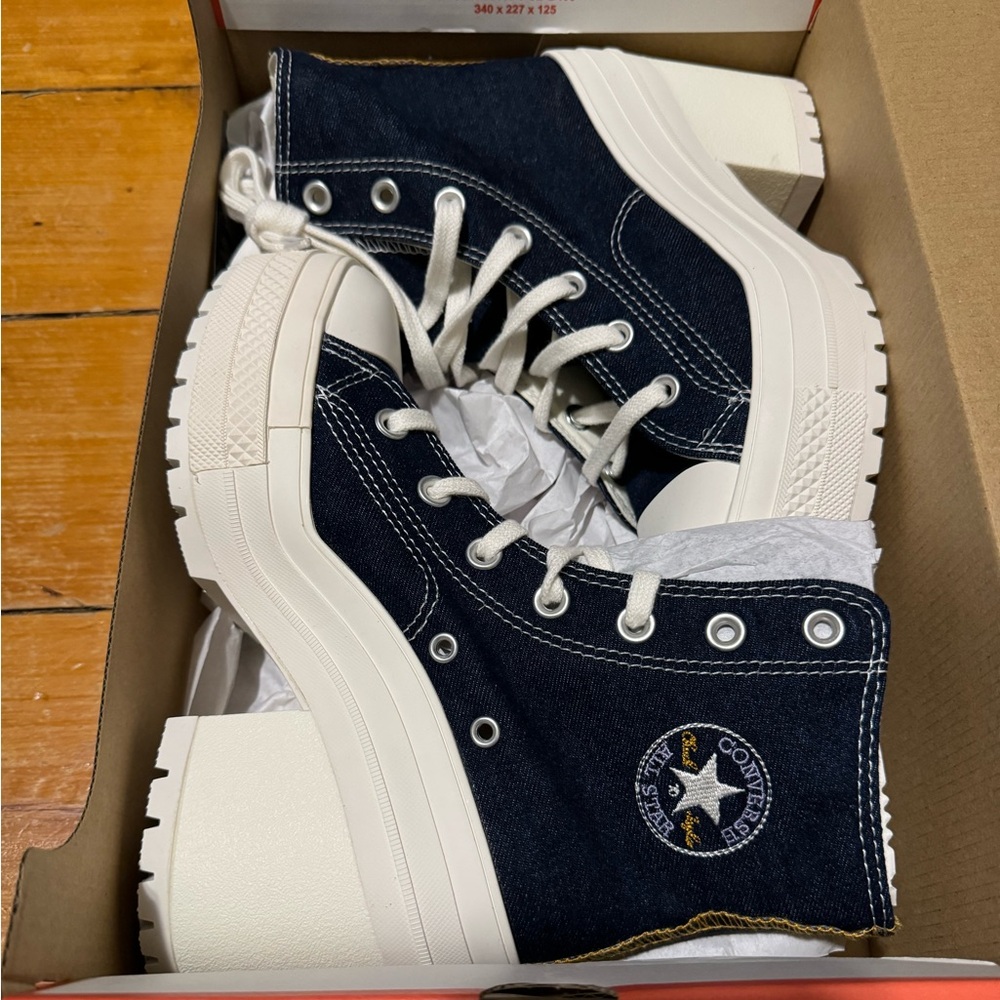 New denim navy converse chuck de luxe high heel sneaker 6 women’s/ 4 mens